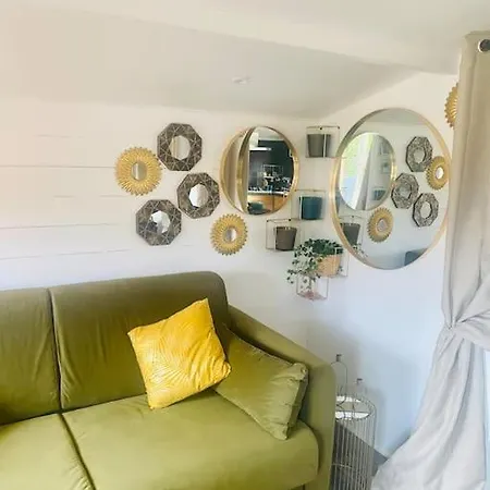 Cottage, &