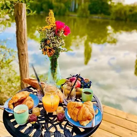 Cottage, &