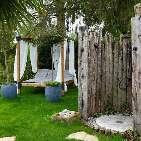 Feriehus Cottage, & 64 Prouilly