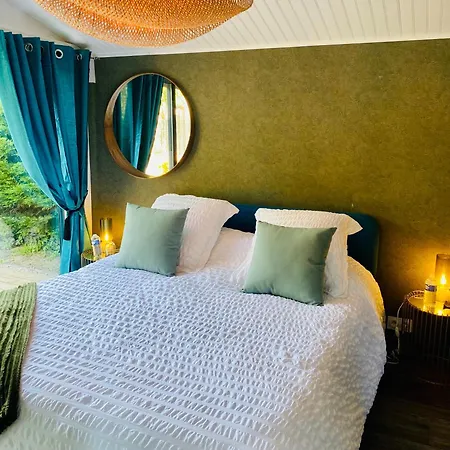 Cottage, & 64 * Prouilly