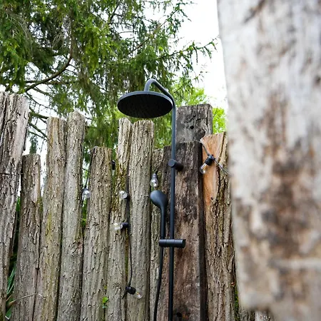 Feriehus Cottage, & 64 Prouilly