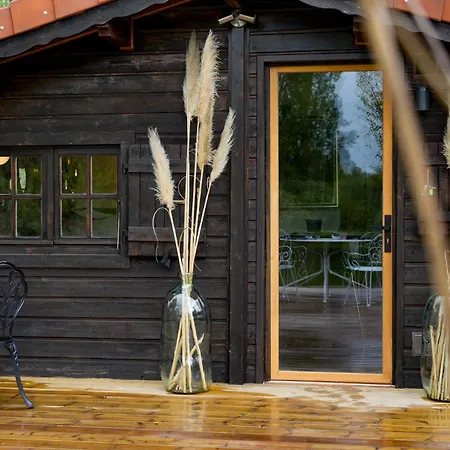 بيت للعطل Cottage, & 64