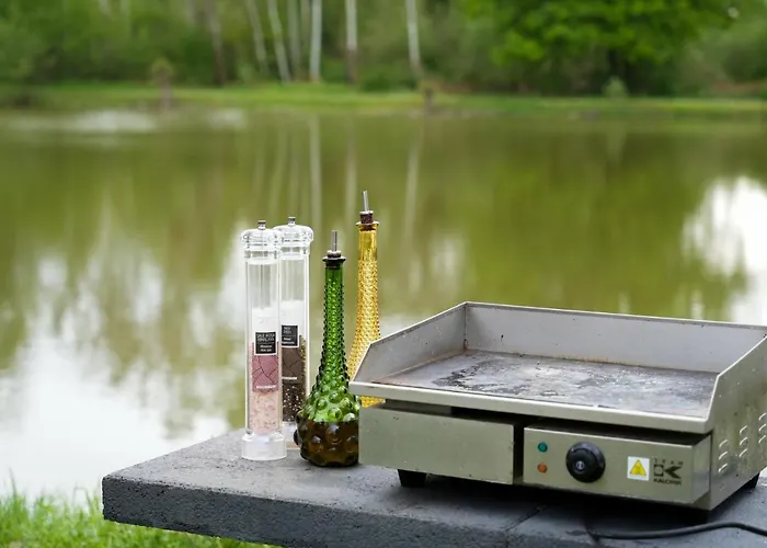 Cottage, & 64 Prouilly